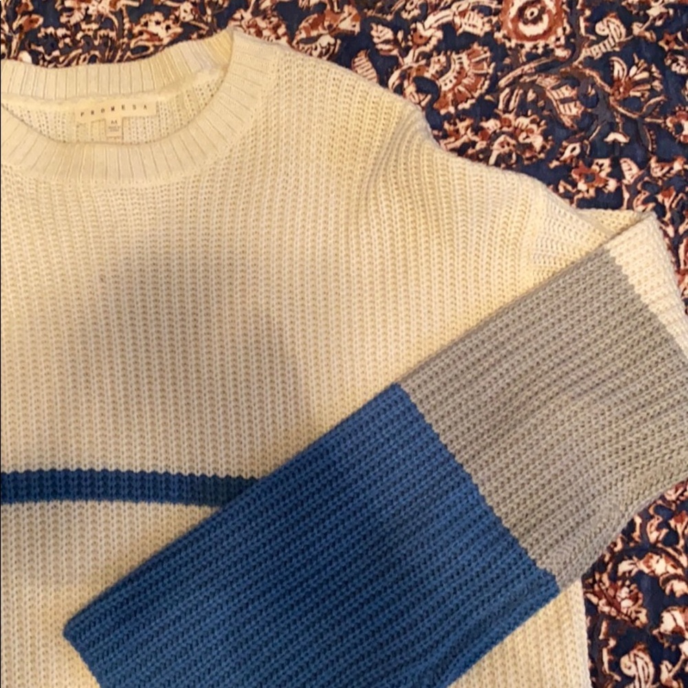 Sweater - Picture 2 of 3